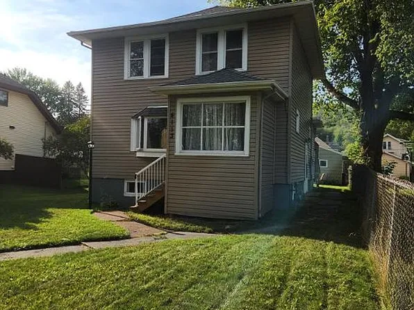 4113 W 7th St, Duluth, MN 55807