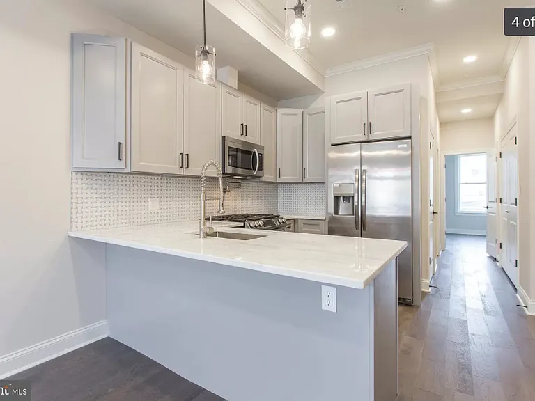 1630 N Marshall St #2 — Photo 4