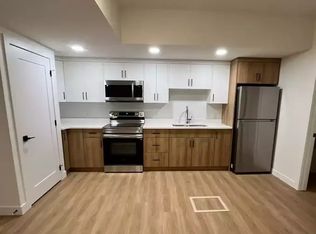 10043 89th Ave NW #2, Edmonton, AB T6E2S7