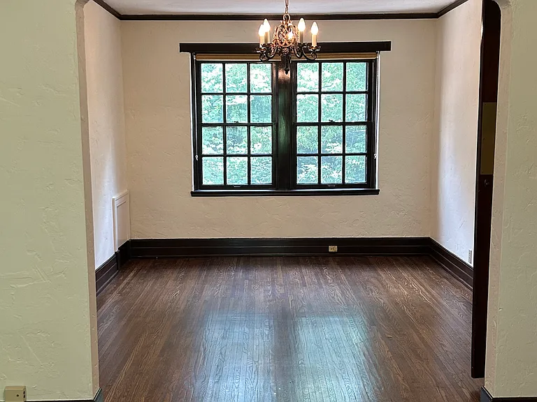 1801 Spring Dr #J — Photo 11