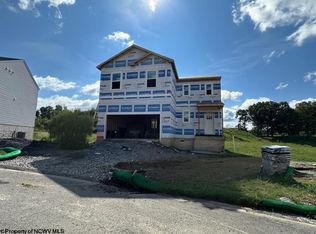 646 Links Dr, Maidsville, WV 26541