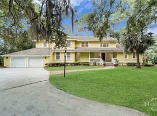 2 Crazy Possum Ln, Savannah, GA 31411