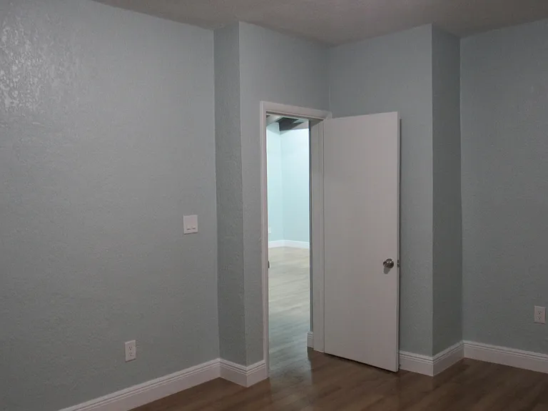 4283 Cocoanut Rd #1 — Photo 8