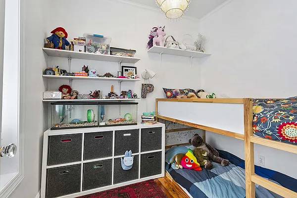 Sold by Compass | media 7