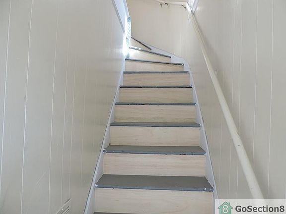 3rd image of 37 Orchard St Floor 2