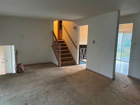 4th image of 6636 Forestview Dr