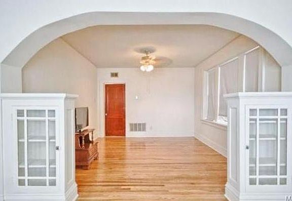 3rd image of 3432 Belt Ave