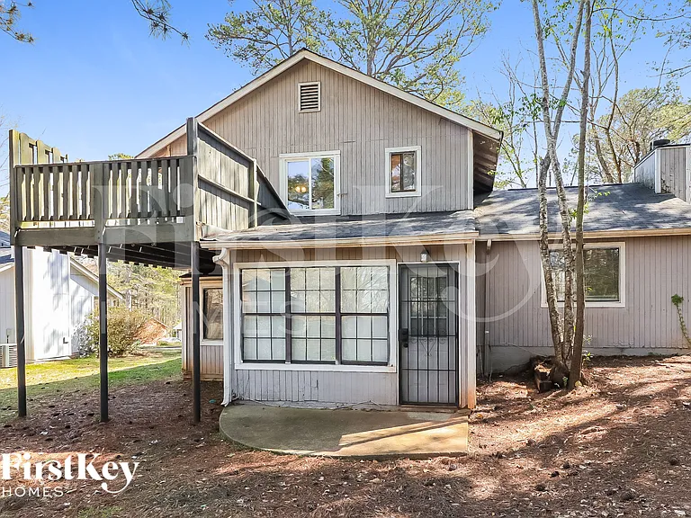 1060 Forest Path — Photo 15