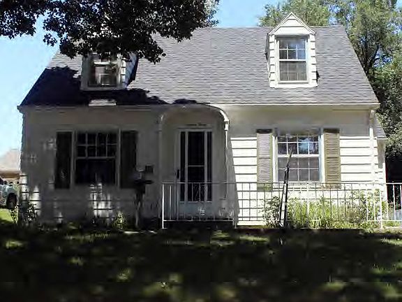 Home for Sale in Decatur, IL $60,877