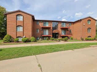 5476 Camelot Dr APT 38, Fairfield, OH 45014