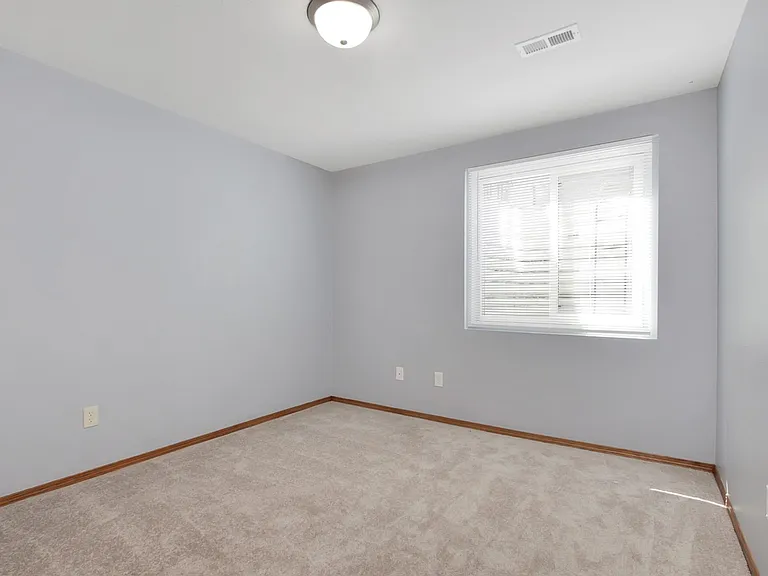 1126 Country Club Ln — Photo 23