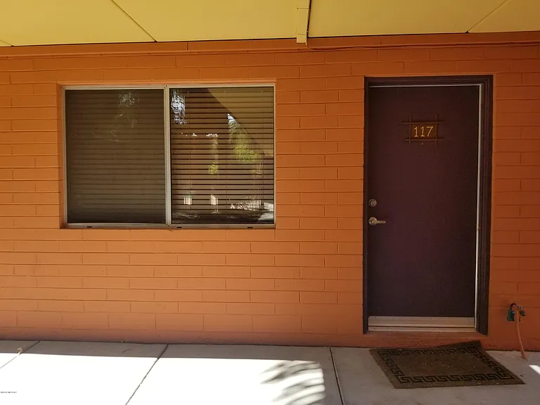 55 N Cherry Ave #117 — Photo 4