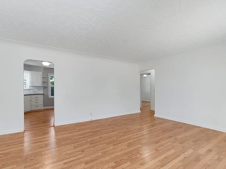 2130 Berry St SE — Photo 3