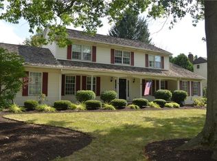 34632 Summerset Dr, Solon, OH 44139