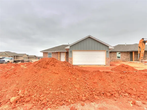 1201 Sierra Ln, Kingfisher, OK 73750