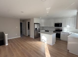 907 W Browning Rd, Bellmawr, NJ 08031