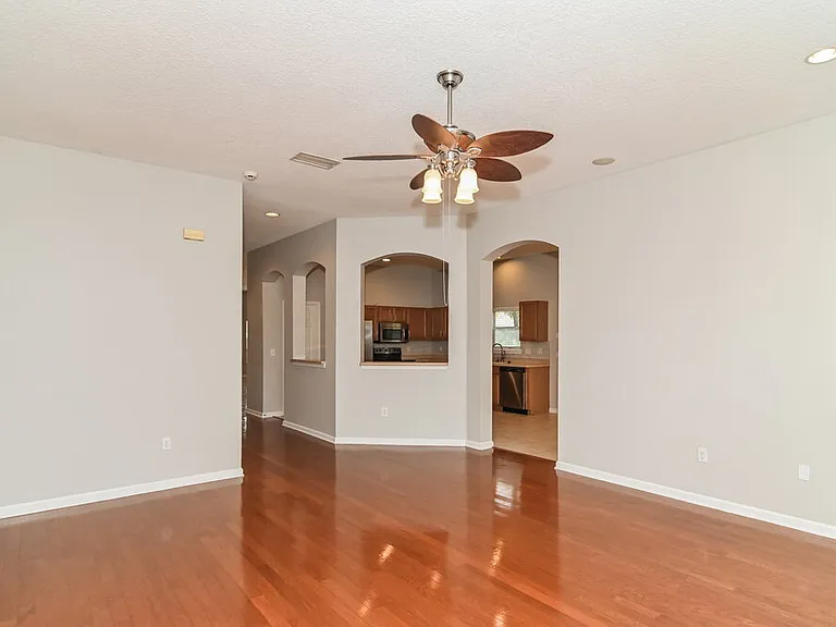 1798 Chatham Village Dr — Photo 3
