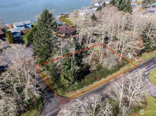 698 Fern Ct SE, Ocean Shores, WA