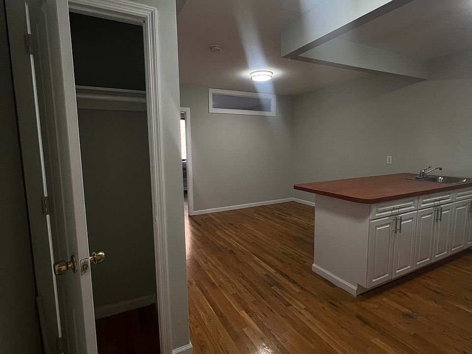 1st image of 609 E 11th St APT 6B