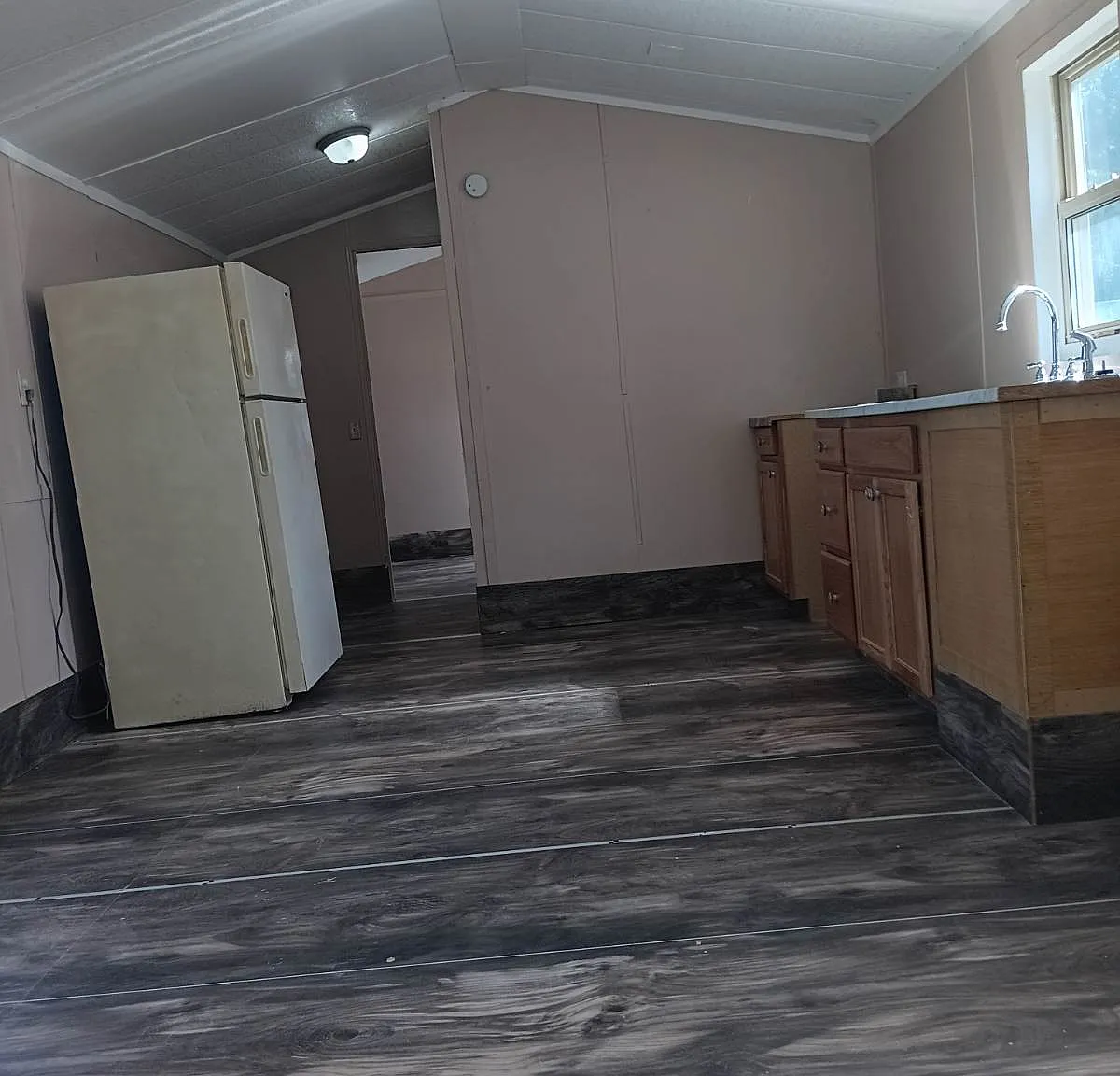 1 bed, $850 — Photo 1