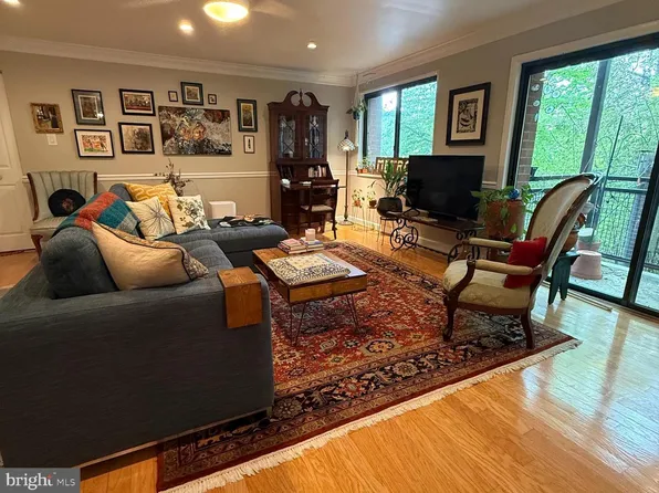 7611 Maple Ave APT 407, Takoma Park, MD 20912