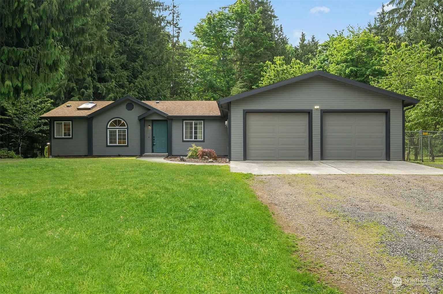 10013 89th Drive NE photo 1