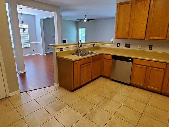 5th image of 1619 Doverhill Pl