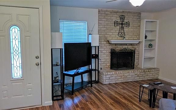 2nd image of 5210 Hedgewood Dr
