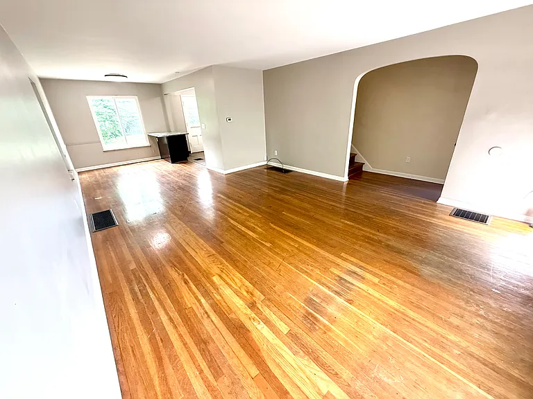 1521 Waltham Rd #1 — Photo 8
