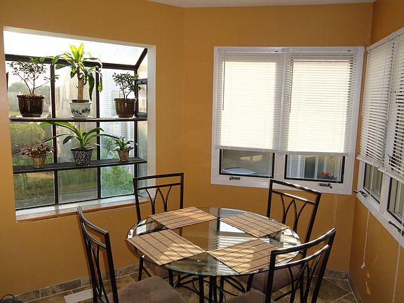 Breakfast nook with greenhouse window