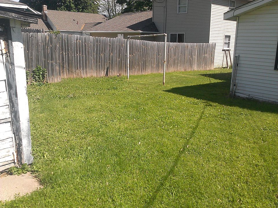 Partial fenced in yard