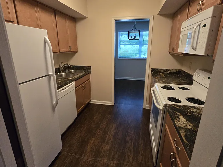 56 Thompson Ave #1 — Photo 3