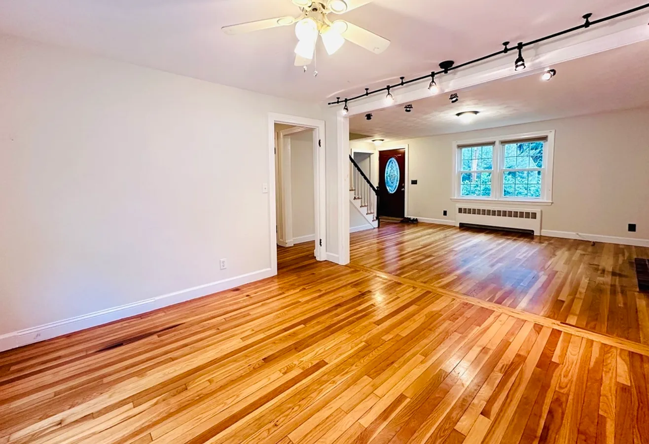 3 bed, $6,200 — Photo 4