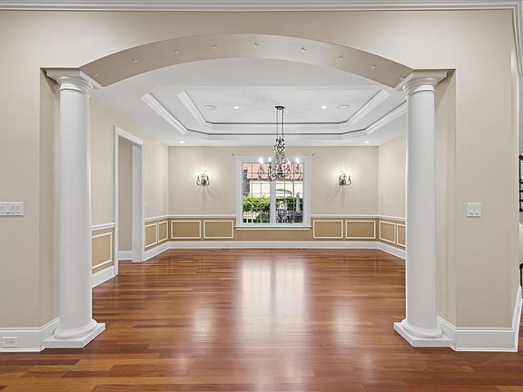 4th image of 580 Greenwood Rd