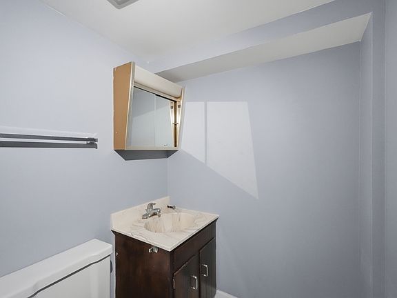 5th image of 300 S Roselle Rd APT 522