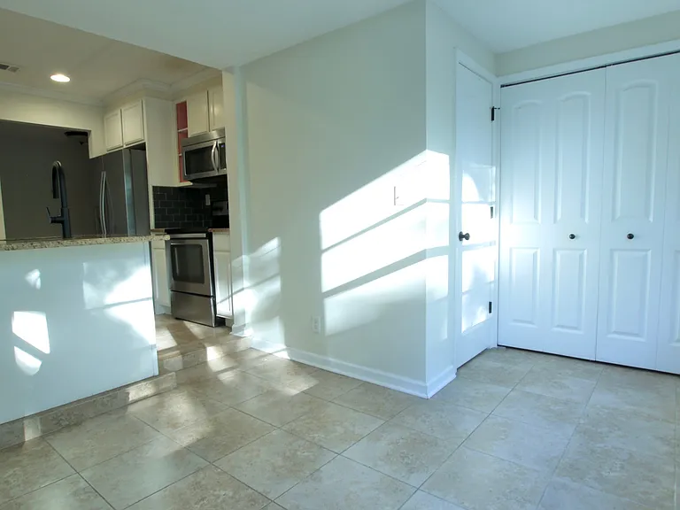 1554 Geraldine Dr — Photo 10