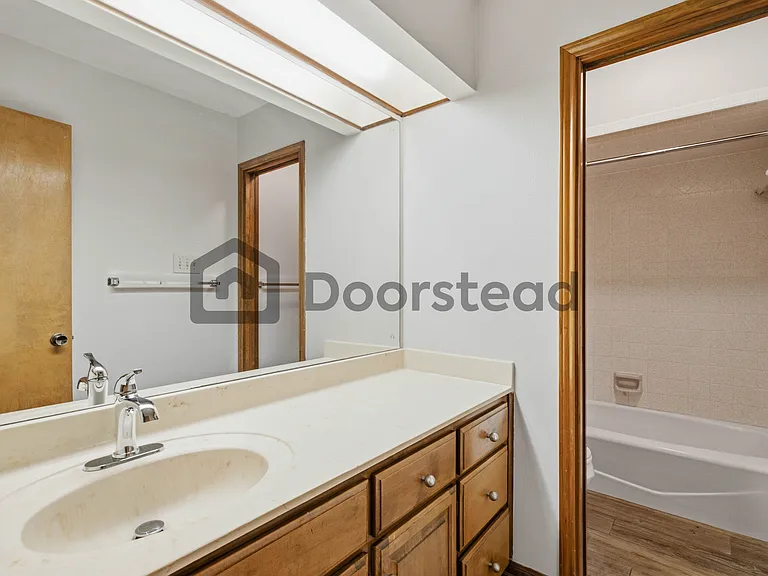 13845 Brook Hollow Blvd — Photo 21