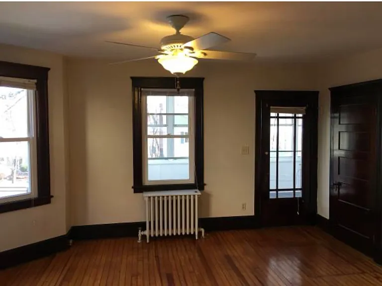 32 Mearns Ave #1 — Photo 7