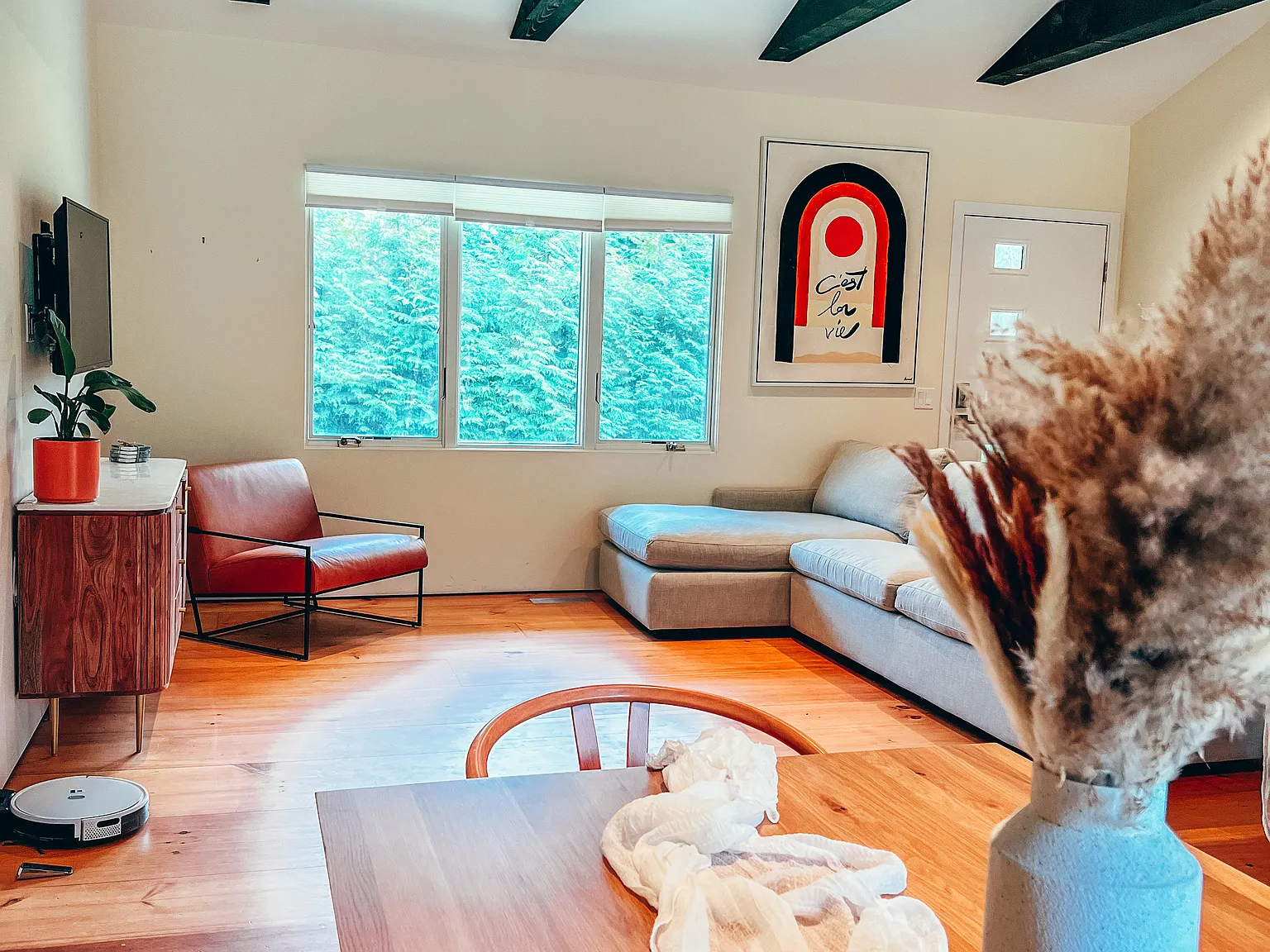 Brand New Sunny Cottage — Photo 4