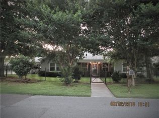 2700 Fenelon St, Chalmette, LA 70043