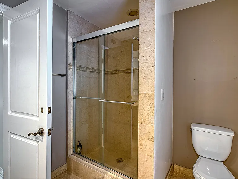 4414 Park Mallorca — Photo 23