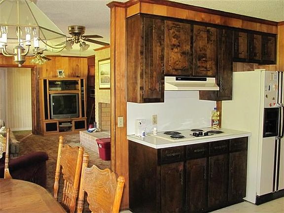 Kitchen to Family Room