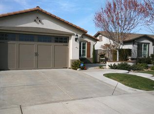 2377 Shadow Berry Dr, Manteca, CA 95336