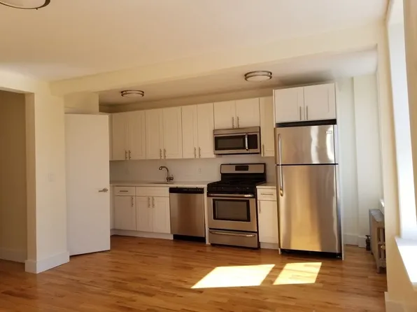 301 Columbia St #4, Brooklyn, NY 11231