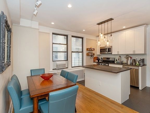 5th image of 27 W 96th St APT 10