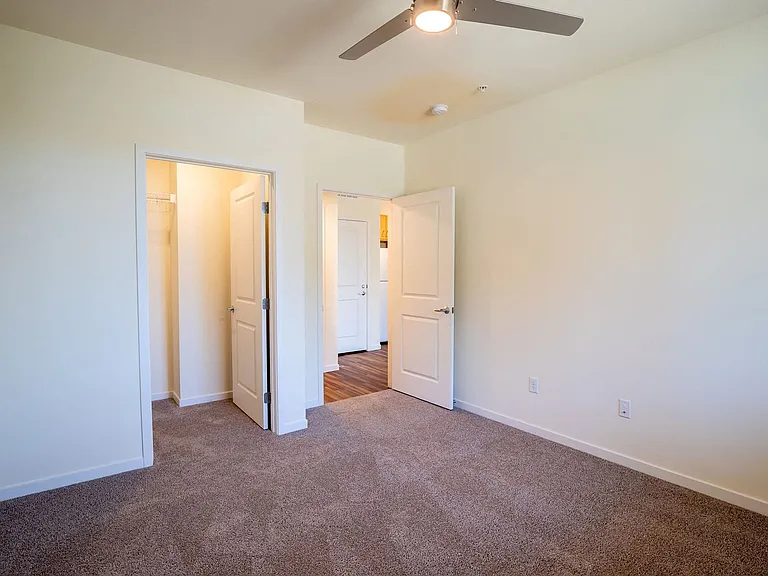 Vista Ridge Apartments — Photo 30