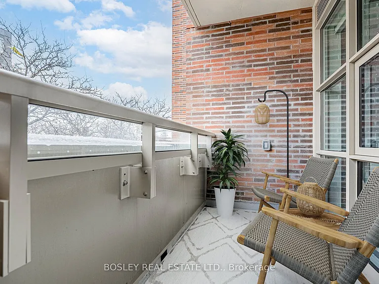 1787 Saint Clair Ave W #212 — Photo 20