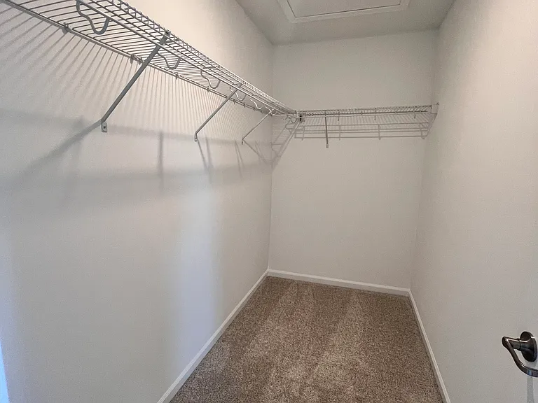 612 Cassia Ct — Photo 7