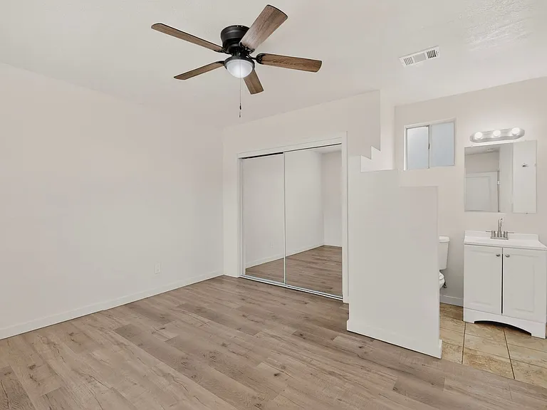 1846 Henry Cir SW — Photo 36