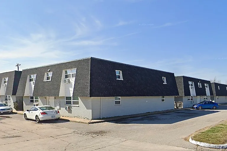 Greenswest Apartments — Photo 7